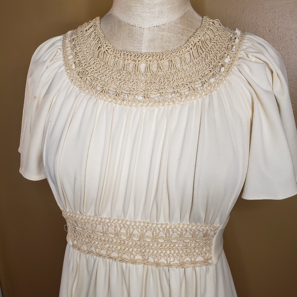 Dress - Picture 4 of 8